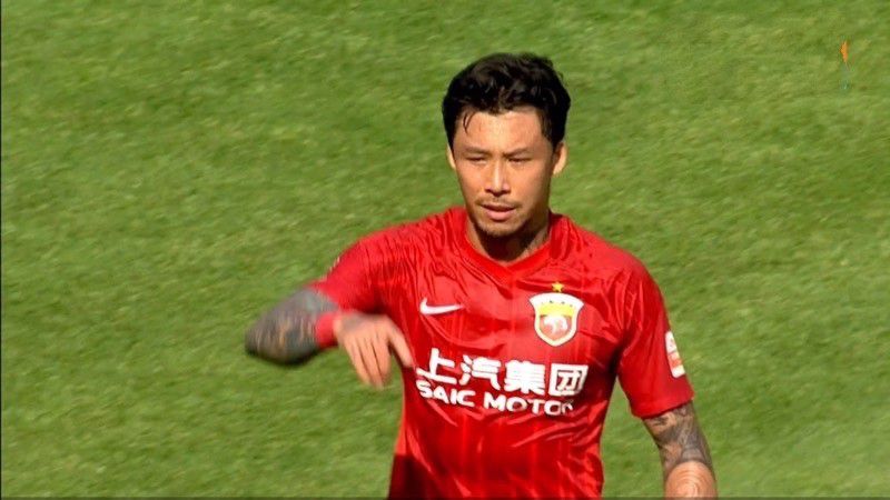 他这话一出，韩美晴苍白的面色一下子变了红润起来。